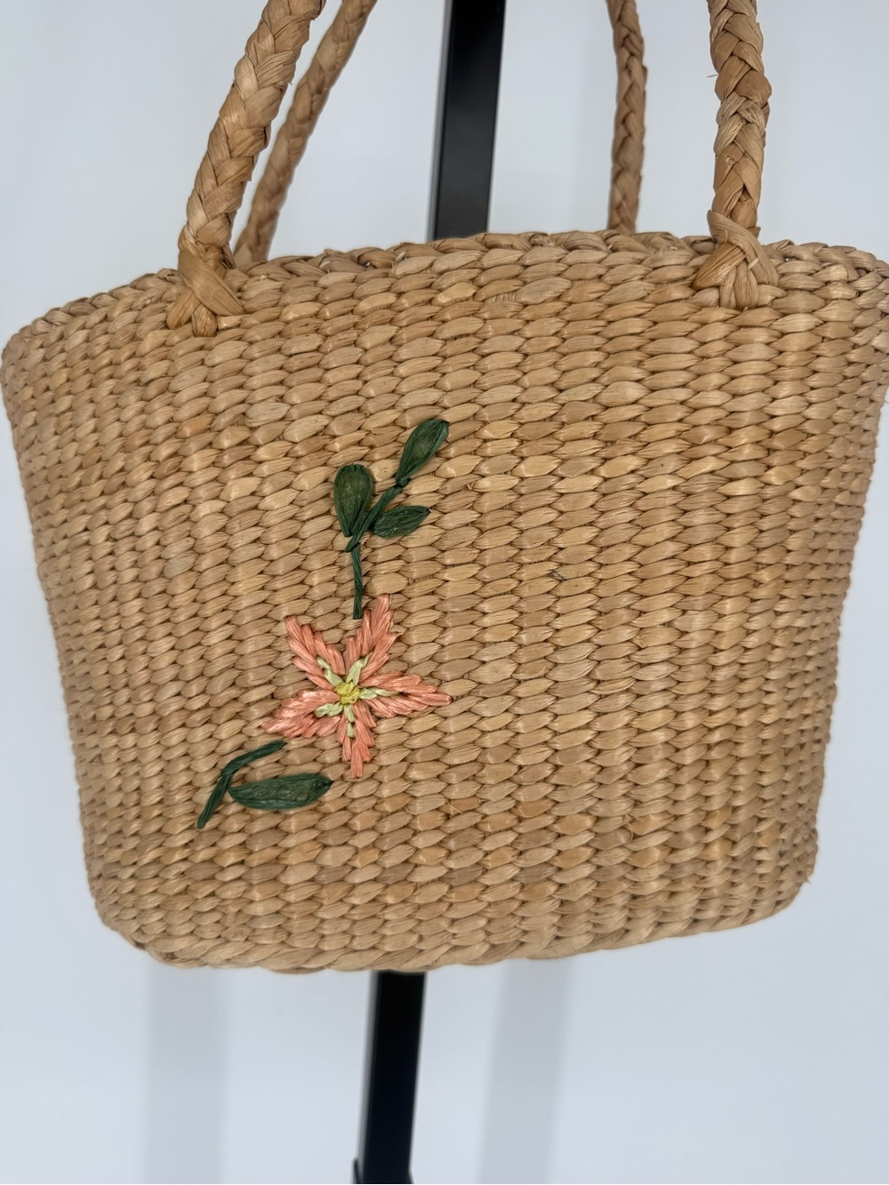 Vintage Woven Straw Purse with Pink Flower Detail